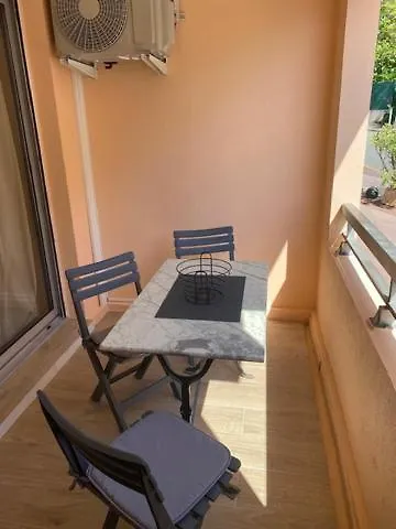 Apartment Cannes — Le Cannet Charmant Appartement France